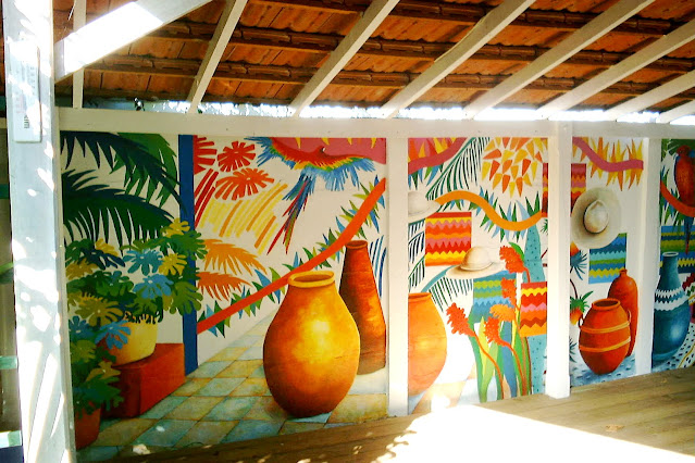 Chez Pierrette Mur _Latino_ 15a